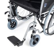 Ocelový invalidní vozík 43cm.